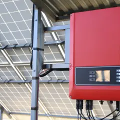 Inwerter 3-fazowy: Klucz do fotowoltaiki >3,68kW - Wybór i Porady