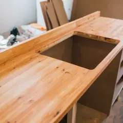 Jak zrobić szafkę pod umywalkę? Poradnik DIY i oszczędności do 60%
