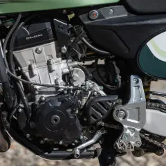 Dettaglio motore Fantic Caballero 500 Rally. Nessun problema visibile, solo la potenza del Bialbero.