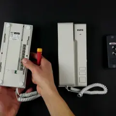 Jak podłączyć domofon unifon – proste kroki i ważne wskazówki