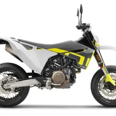 Motocykl Husqvarna WR 125, zwinny i mocny, gotowy na wyzwania.