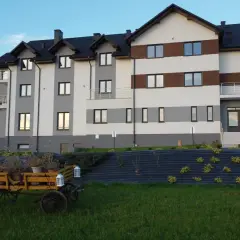 Dom Seniora Anna: Rozszyfruj nazwy, wybierz mądrze!