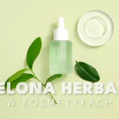 Butelka z zielonym serum, liście zielonej herbaty i kropla kosmetyku. Ekstrakt z zielonej herbaty w kosmetykach.