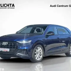 Elegancki, granatowy Audi Q8 na sprzedaż. Sprawdź atrakcyjną audi q8 cena w Audi Centrum Gdańsk.