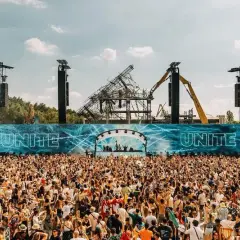 Ile zarabia DJ na Tomorrowland? Fakty o gażach i ukrytych kosztach