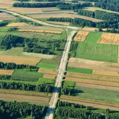 Jak kupić działkę rolną nie będąc rolnikiem - uniknij pułapek i ograniczeń