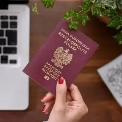 Czy za paszport można zapłacić w urzędzie? Sprawdź dostępne metody