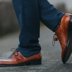 Braune Herrenschuhe: So kombinieren Sie sie fehlerfrei & elegant