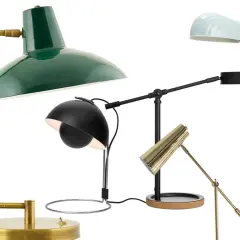 Varias lámparas de escritorio de diseño, incluyendo un flexo arquitecto verde y dorado, perfectas para iluminar tu espacio de trabajo.