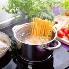 Jak odmierzyć makaron spaghetti, by uniknąć marnowania jedzenia