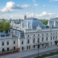 Co zwiedzić w Łodzi? Odkryj sekrety miasta włókniarzy!
