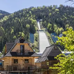 Bacówka pod Skocznią: Domki Zakopane. Czy to idealna lokalizacja?
