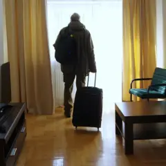 Sanatorium NFZ: Ile kosztuje pokój jednoosobowy i ukryte opłaty?