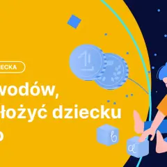 Finanse dziecka: 5 powodów, by założyć konto. Chłopiec bawi się kostkami z literami, a obok leżą monety.