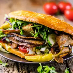 Kebab czy zdrowy? Odkryj, co naprawdę kryje się w kebabie