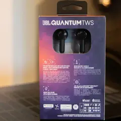 JBL Quantum TWS im Test: Kabellose Kopfhörer mit True Adaptive Noise Cancelling und Smart Ambient. Perfekt für Gaming und Anrufe.