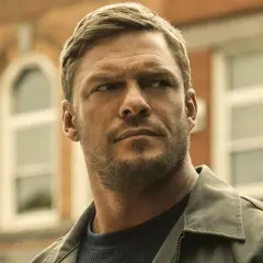 Alan Ritchson jako Jack Reacher. Reacher obsada w akcji.