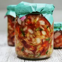 Kimchi z kapusty pekińskiej: łatwy przepis, zdrowie w słoiku!