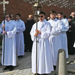 Co to jest tradycja kościoła i dlaczego jest tak ważna dla wiernych