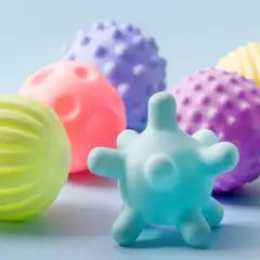 Przytulanka sensoryczna – jak wspiera rozwój dziecka i zmysły