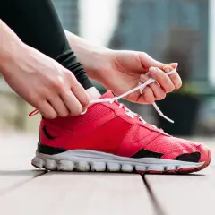 Cómo elegir zapatillas para correr y evitar lesiones en el intento