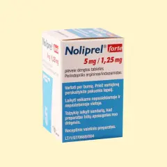 Opakowanie leku Noliprel forte 5 mg/1,25 mg, zawierające tabletki powlekane z perindoprylem i indapamidem.
