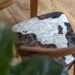 Jak zmienić tapicerkę na krzesłach i zaoszczędzić na kosztach