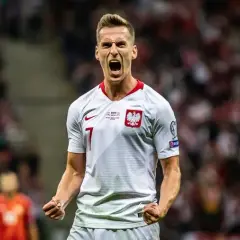 Arkadiusz Milik wzrost: Ile mierzy i jak to wpływa na jego grę?