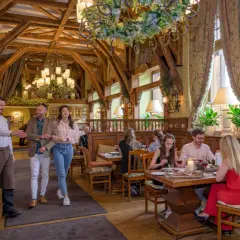 Gdzie zjeść w Karlowych Warach? Odkryj najlepsze restauracje