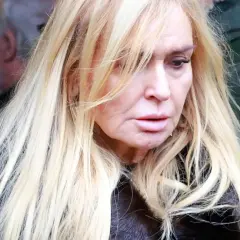 Monika Olejnik zamyślona, widać zmęczenie. Czy to choroba wpłynęła na jej wygląd?