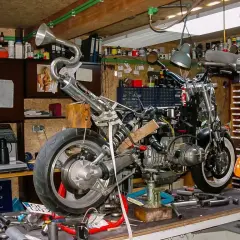 Jakie narzędzia do warsztatu motocyklowego? Kluczowe elementy, które musisz mieć