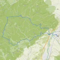 Mapa szlaku turystycznego w Beskidach, w tym węgierska górka trasa, z zaznaczonymi szczytami i poziomnicami.
