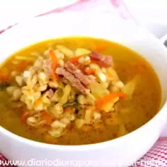 Minestra d'Orzo Trentina: Ricetta Autentica e Segreti per un Gusto Perfetto