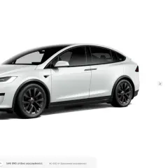 Biały Tesla Model X na białym tle, z widocznymi danymi technicznymi i ceną.