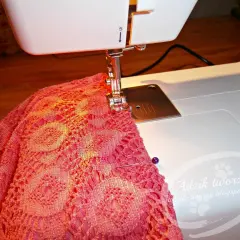 Szycie rozkloszowanej sukienki krok po kroku: Kompletny przewodnik DIY