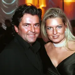 Thomas Anders z żoną z Polski, Norą, na eleganckim evencie.