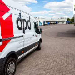 DPD: Godziny pracy kurierów kiedy dostarczą Twoją paczkę?