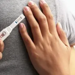 Kiedy zrobić test ciążowy przy karmieniu piersią, aby uniknąć wątpliwości?