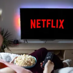 Jak zresetować Netflix na telewizorze Samsung i naprawić problemy