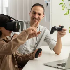 Jak podłączyć gogle VR do PC? Kompletny poradnik bez stresu!