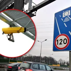 Żółty fotoradar nad autostradą, obok znaku informującego o ograniczeniu prędkości do 120 km/h. Radarowy pomiar prędkości czuwa nad kierowcami.