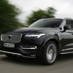 Volvo XC90 II: Jaki silnik wybrać? Ekspert radzi, byś nie żałował!