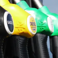 Objawy uszkodzonego czujnika ciśnienia paliwa diesel, które mogą zrujnować twój silnik