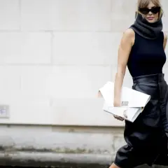 Falda de cuero negra: looks versátiles para cada ocasión