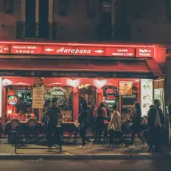 Czy w Paryżu jest bezpiecznie? Oto, co musisz wiedzieć przed wyjazdem