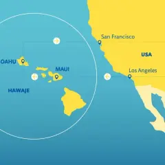 Mapa pokazuje atol na Hawajach, z zaznaczonymi wyspami Oahu i Maui. Linie lotnicze łączą Hawaje z USA, w tym z Los Angeles i San Francisco.