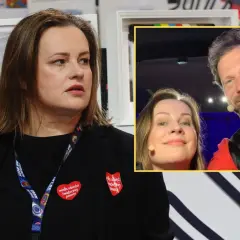 Kabaret Hrabi na wywiadówce z WOŚP. Uśmiechnięci artyści i buty z logo 30. Finału.