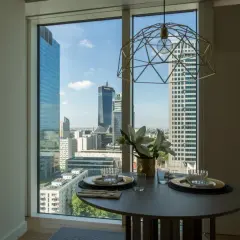 Ile kosztuje apartament na Złotej 44? Ceny, trendy i porównania
