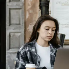 Gdzie zjeść w Warszawie? Przewodnik po najlepszych restauracjach!