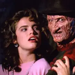 Które filmy z lat 90 to najlepsze horrory, które warto obejrzeć?